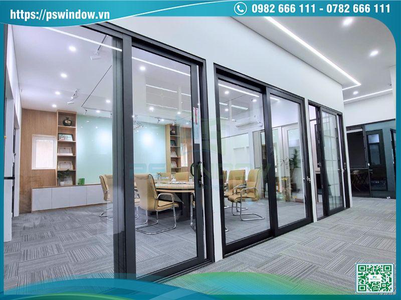 Một góc của showroom Một góc của showroom