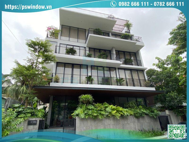 Công trình hiện đại nên lắp cửa nhôm hệ cao cấp Công trình hiện đại nên lắp cửa nhôm hệ cao cấp