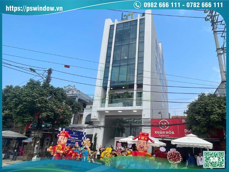 Công trình mặt dựng và cửa nhôm kính Low-e tối ưu hiệu suất năng lượng Công trình mặt dựng và cửa nhôm kính Low-e tối ưu hiệu suất năng lượng