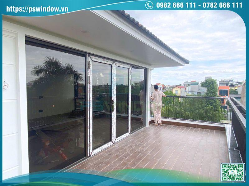 Cửa mở quay nhôm kính sang trọng, cách âm cách nhiệt Cửa mở quay nhôm kính sang trọng, cách âm cách nhiệt