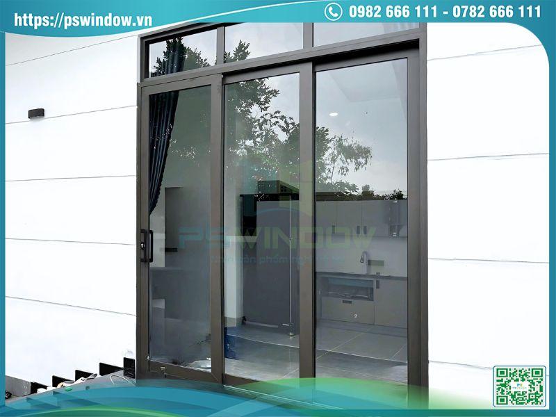 Cửa nhôm bền bỉ, chống chịu mưa nắng gió bão Cửa nhôm bền bỉ, chống chịu mưa nắng gió bão