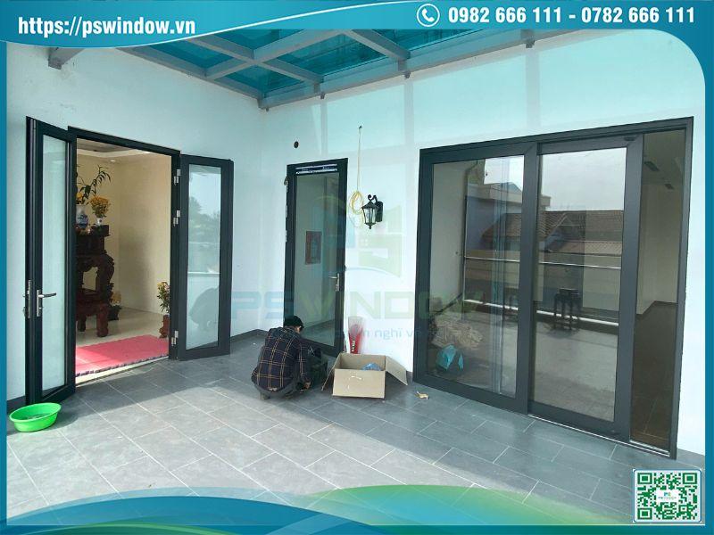 Cửa nhôm cao cấp thiết kế sang trọng, an toàn, bền chắc Cửa nhôm cao cấp thiết kế sang trọng, an toàn, bền chắc