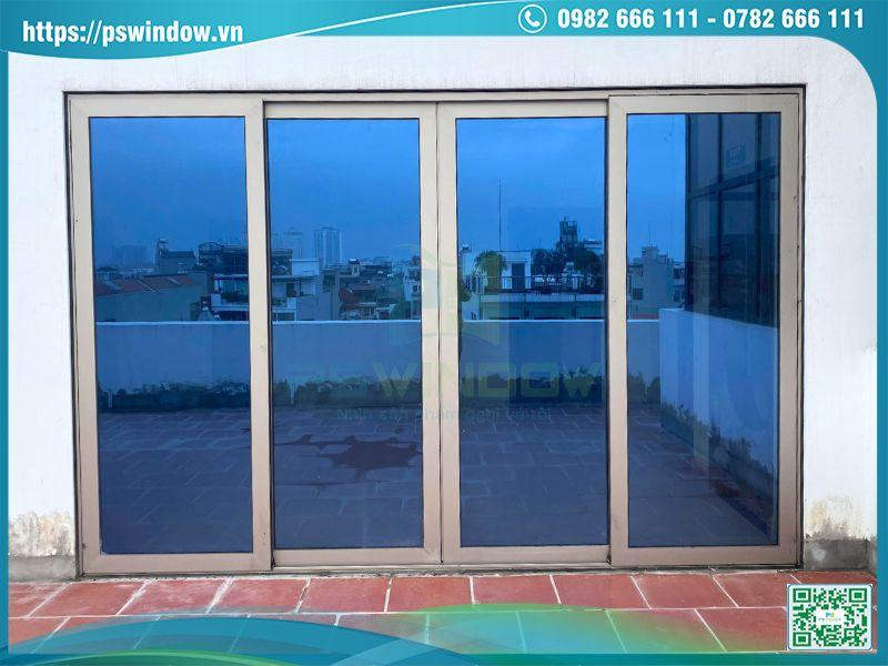 Cửa nhôm kính Solar màu xanh biển