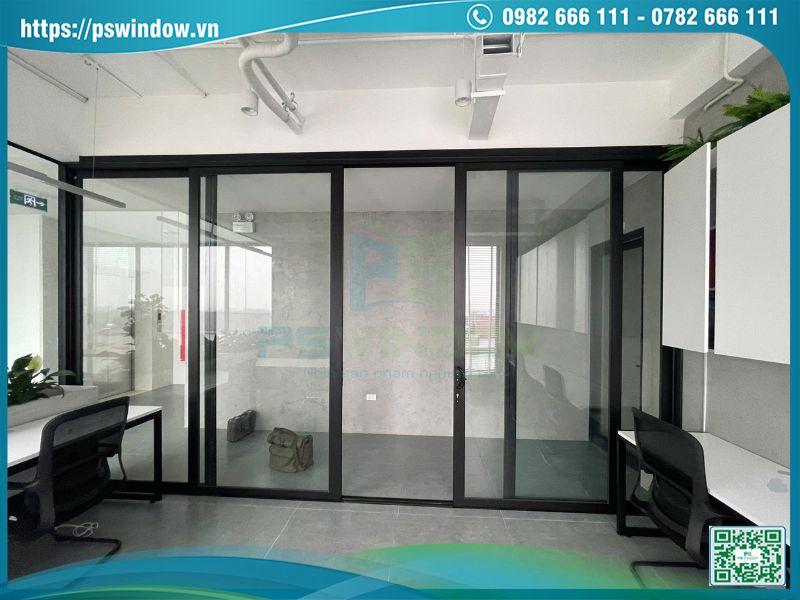 Cửa nhôm màu đen hiện đại cho không gian văn phòng Cửa nhôm màu đen hiện đại cho không gian văn phòng