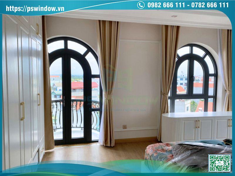 Cửa nhôm Rolan phòng ngủ uốn vòm sang trọng