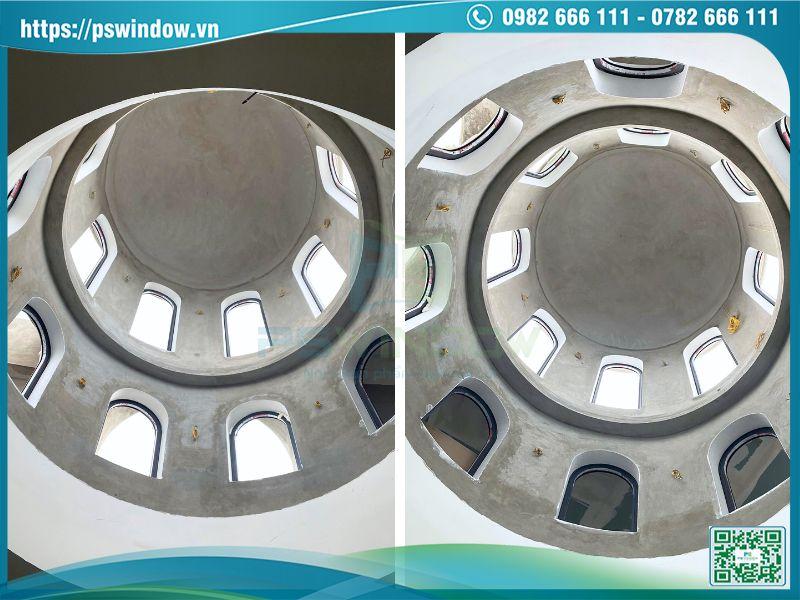 Mái vòm lắp đặt nhiều ô kính khung nhôm lấy sáng tối ưu