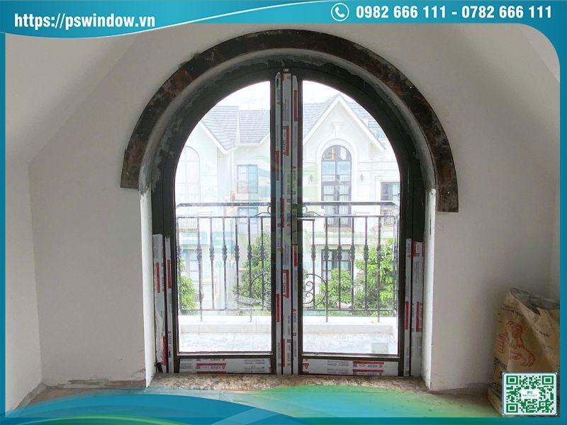 Pswindow thi công cửa nhôm kính vòm Xingfa cho nhà phố