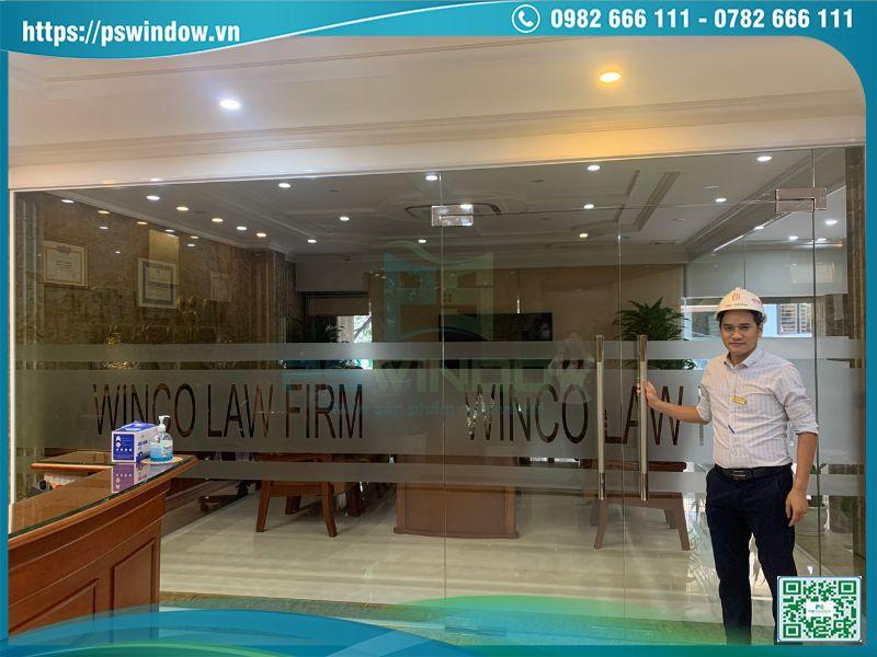 Vách kính ngăn văn phòng in logo, thương hiệu Vách kính ngăn văn phòng in logo, thương hiệu