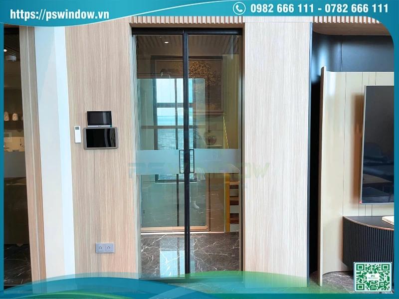 Mẫu vách ngăn phòng dạng cửa slim lùa âm tường