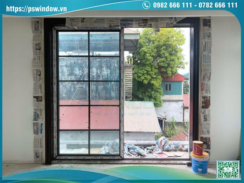 Bảo vệ cửa trong thời gian thi công tránh trầy xước