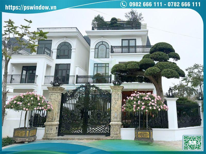Biệt thự tại Mê Linh lắp cửa Maxpro và vách kính hoa đồng Pswindow
