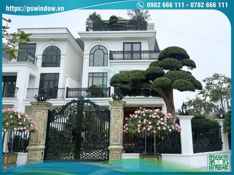 Công trình cửa Maxpro màu đen Pswindow thi công lắp đặt