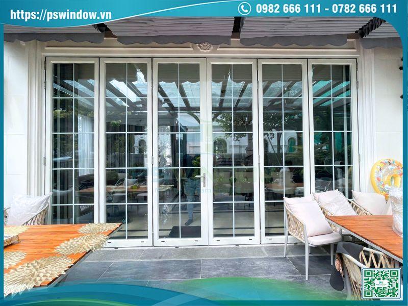 Cửa Maxpro kính hộp nan nhôm cách âm kiểu xếp trượt 6 cánh