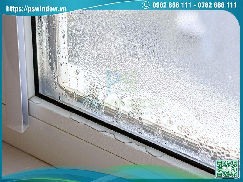 Cửa nhôm kính bị vào nước do chất lượng kém