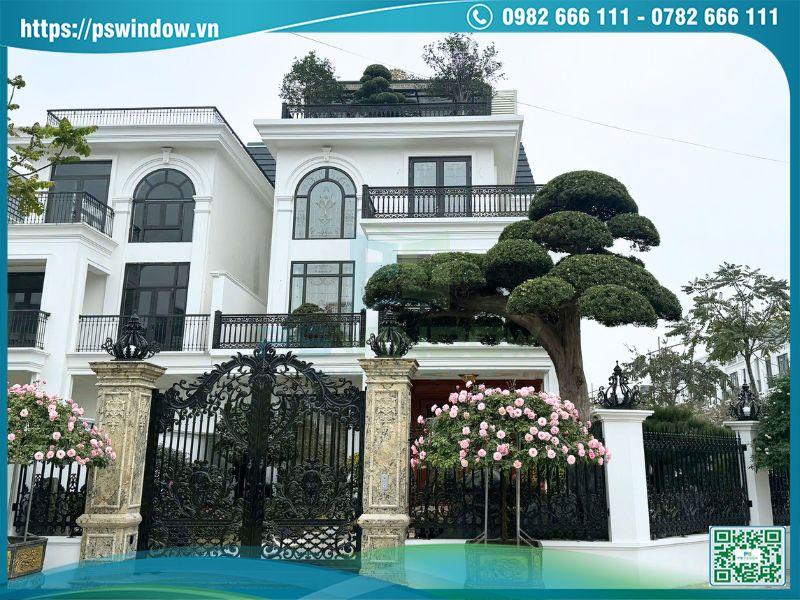 Cửa nhôm Maxpro cao cấp lắp đặt cho biệt thự liền kề