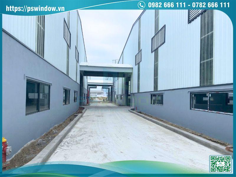 Khu vực nhà xưởng sản xuất lắp cửa nhôm Xingfa Pswindow