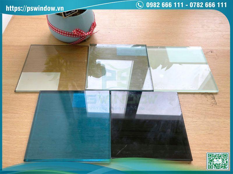 Kính dán an toàn nhiều lớp với màng PVB