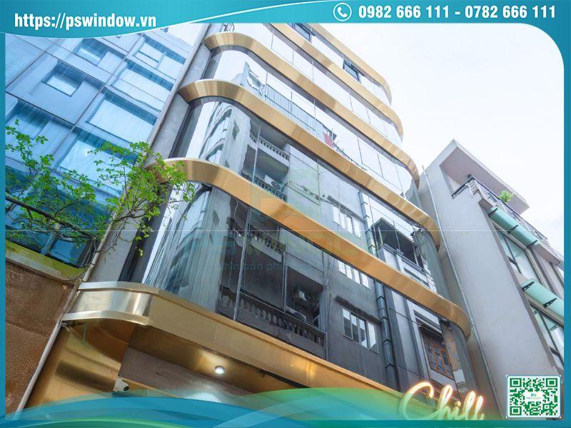 Mặt dựng kính dán an toàn màu grey