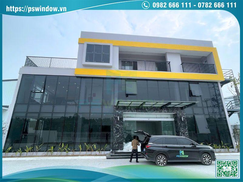 Mặt dựng kính thông tầng tối ưu không gian ánh sáng