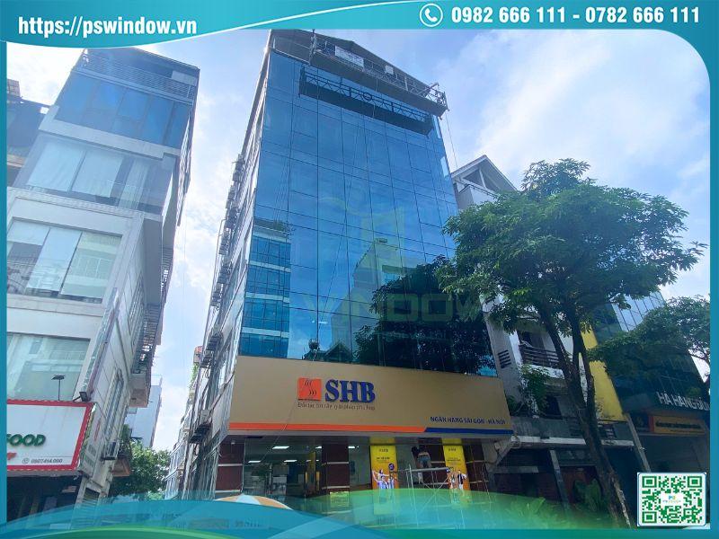 Mặt dựng sử dụng kính dán cách âm và cách nhiệt