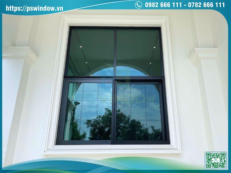 Mẫu cửa sổ lùa 2 cánh fix trên nhôm Soco cao cấp