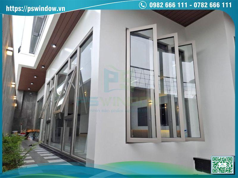 Mẫu cửa sổ nhôm kính 3 cánh mở quay