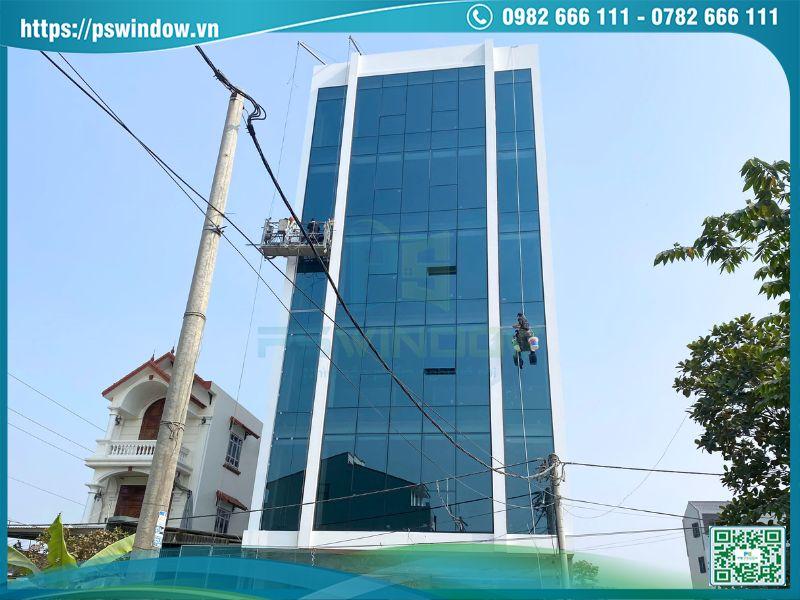 Pswindow thi công giải pháp nhôm kính cho tòa văn phòng tại Hưng Yên