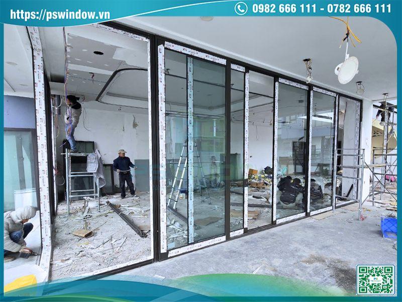 Vách kính di động dạng lùa tối ưu không gian diện tích