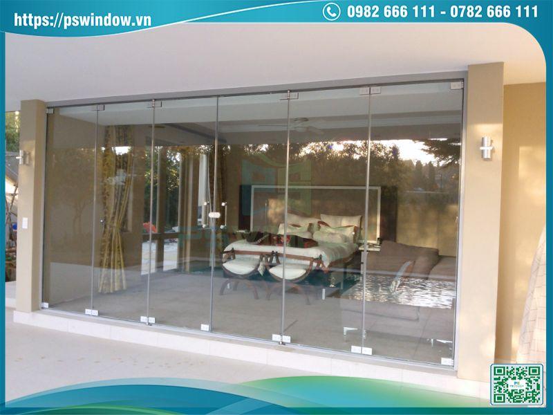 Vách kính không khung cho không gian phòng ngủ mở