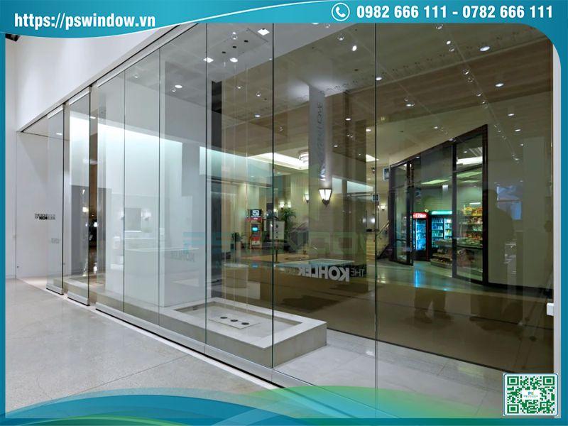 Hình ảnh Vách Kính Không Khung: 10+ Mẫu Đẹp Tối Ưu Không Gian Ánh Sáng