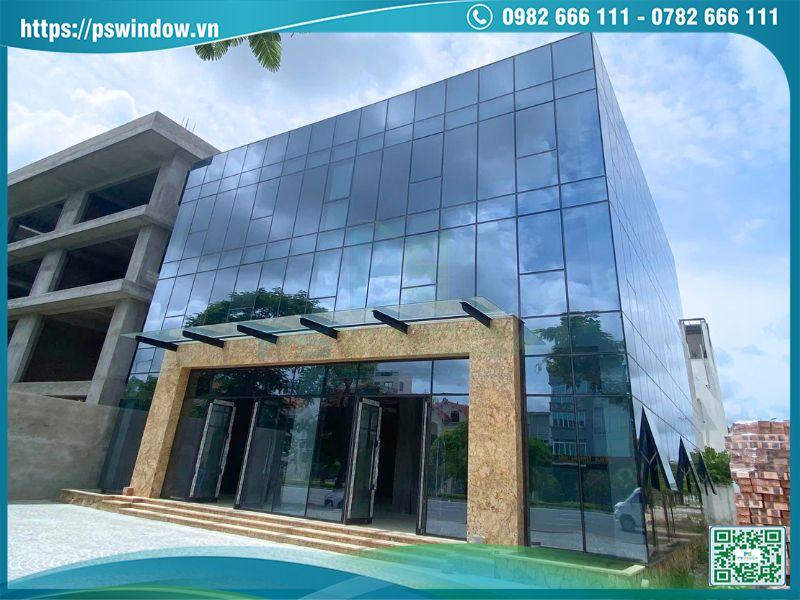 Vách kính mặt dựng cách nhiệt cho tòa nhà văn phòng tại Hải Phòng