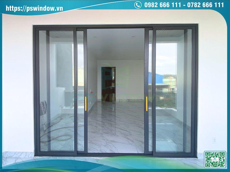 Cửa lùa 4 cánh 2 ray nhôm Xingfa màu xám đá phụ kiện Cmech cao cấp