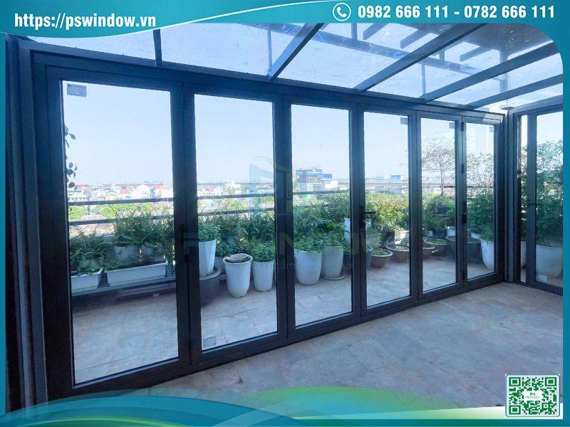 Cửa nhôm 6 cánh chống chịu mưa nắng, tối ưu không gian ánh sáng