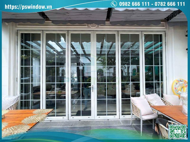 Cửa nhôm 6 cánh xếp trượt Maxpro màu trắng ngà sang trọng