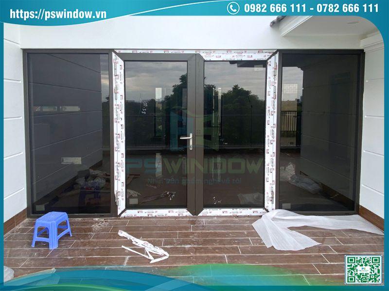 Cửa nhôm cao cấp kính 1 chiều kiểu mở quay