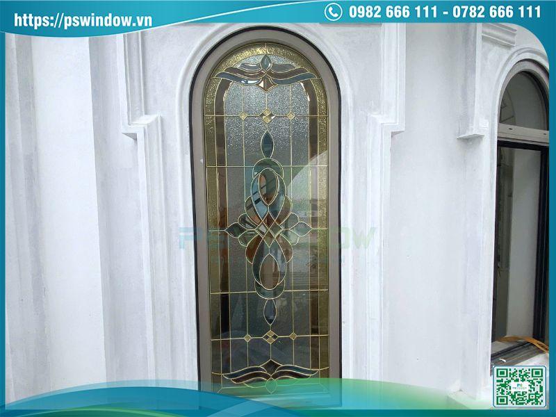 Cửa nhôm kính hộp hoa đồng tinh xảo