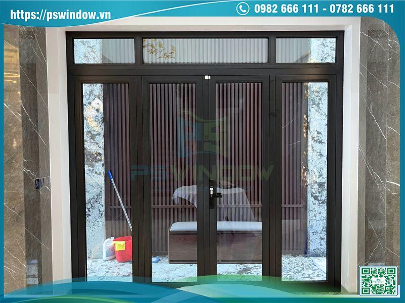 Cửa nhôm kính phong cách tối giản kiểu mở quay 2 cánh có fix lấy sáng