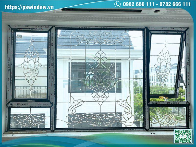 Cửa nhôm tân cổ điển với kính hộp hoa đồng sang trọng