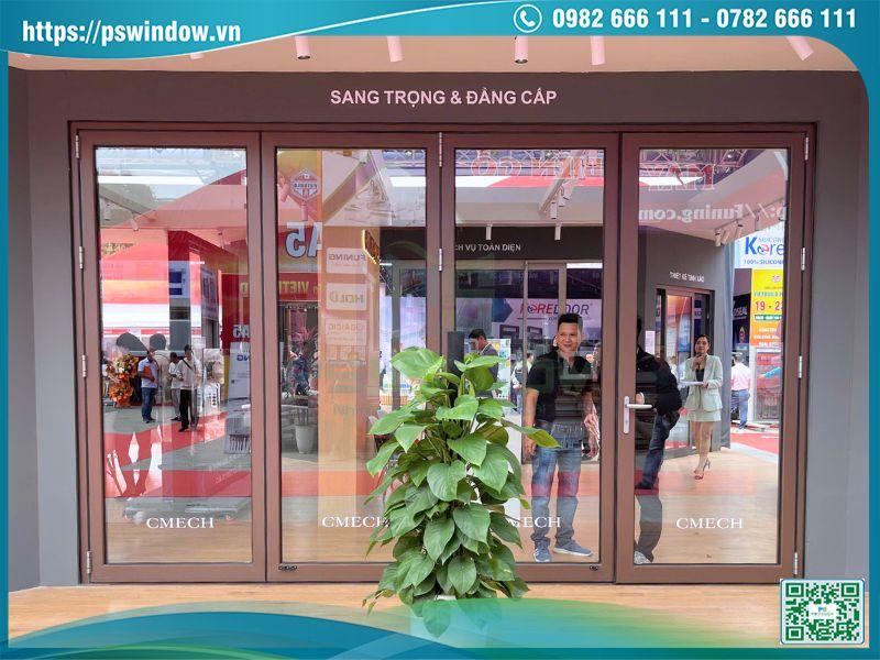 Cửa xếp trượt 4 cánh nhôm Xingfa Class A phụ kiện Cmech cao cấp