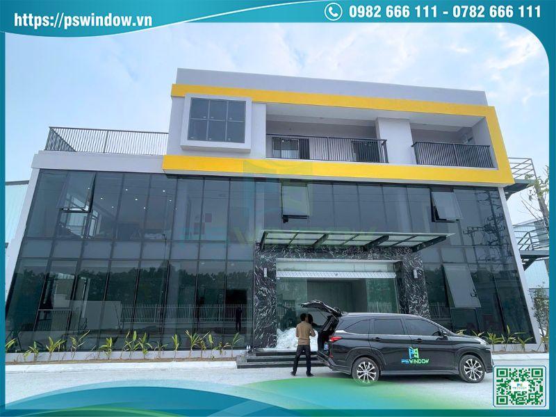 Hệ mặt dựng Stick Pswindow lắp đặt cho trụ sở nhà máy tại Hà Nam