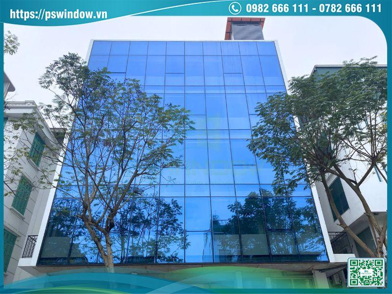 Vách kính mặt dựng thi công hoàn thiện