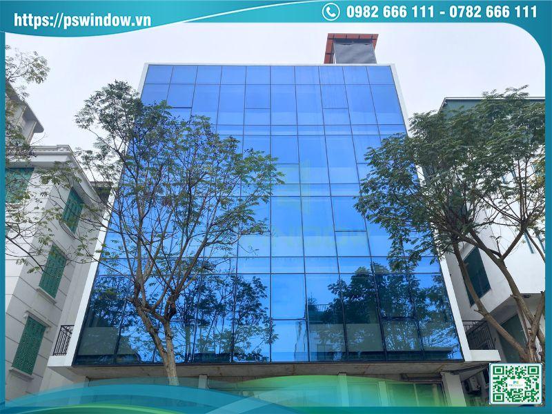 Công trình mặt dựng Maxpro kính Solar tiết kiệm năng lượng tại Lạc Long Quân
