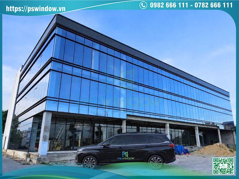 Hình ảnh Thi công vách mặt dựng Xingfa kính hộp Low-e 1100m2 tại Thanh Hóa