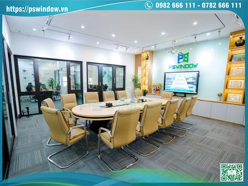 Văn phòng và showroom Pswindow tại 18 Phạm Hùng