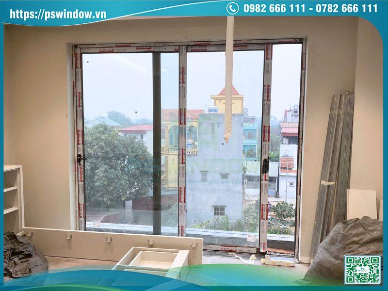 Bộ cửa lùa 2 cánh Xingfa cho ban công phòng ngủ