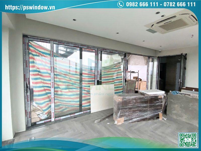 Các bộ cửa đi kích thước lớn PSWINDOW lắp đặt cho công trình
