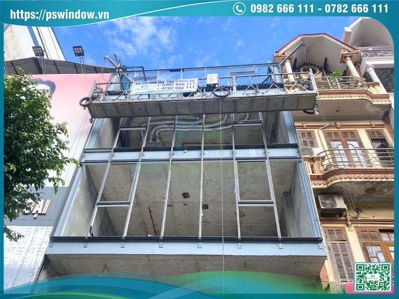 Công trình đã lắp xong khung nhôm mặt dựng