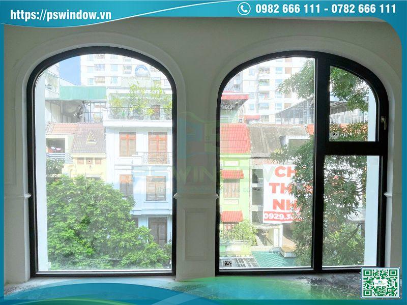 Công trình lắp đặt nhiều vách kính và cửa Maxpro tối ưu ánh sáng, tầm view