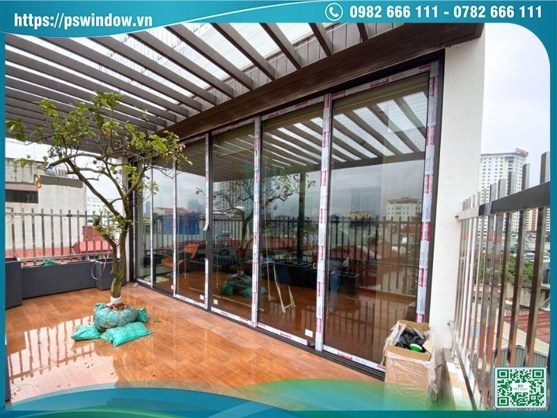 Cửa lùa 3 ray nhôm kính cho không gian rộng cần tối ưu lối đi, tầm nhìn