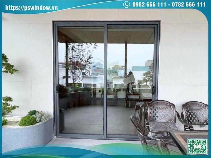 Cửa lùa nhôm Xingfa màu xám ghi hệ 55